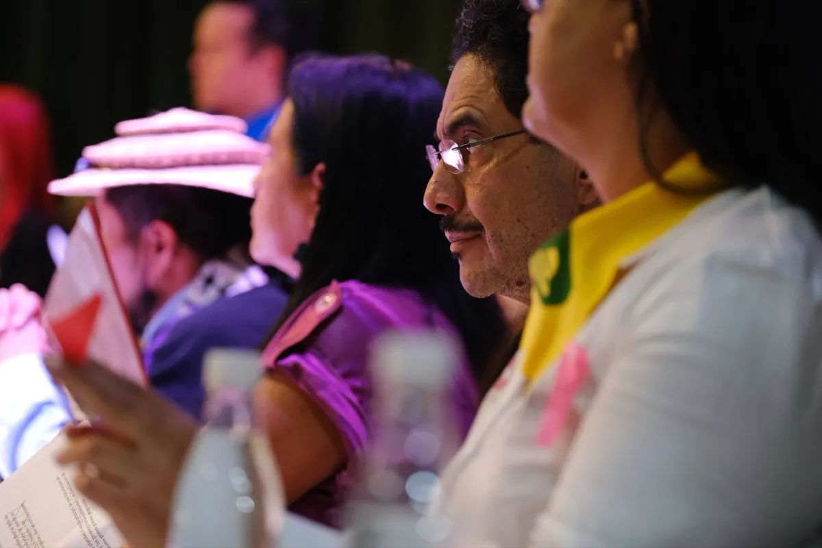 Iván Cepeda en teatro AsoINCA Popayán